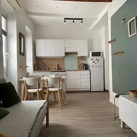 Apartment Appt 2 Au Centre 4e